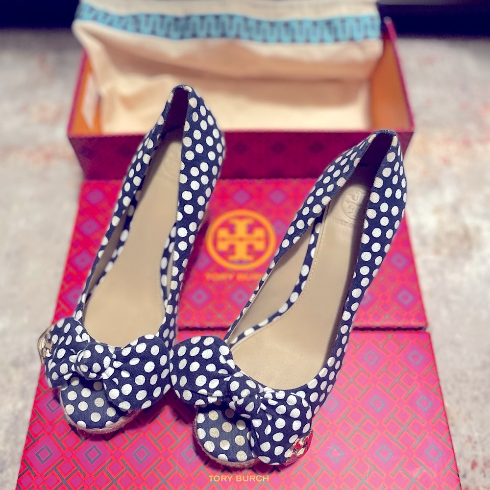 TORY BURCH - Dory Peep-Toe Espadrille Wedges